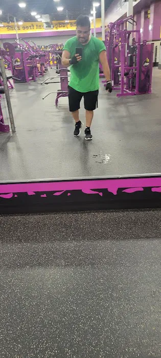Planet Fitness Picture 5