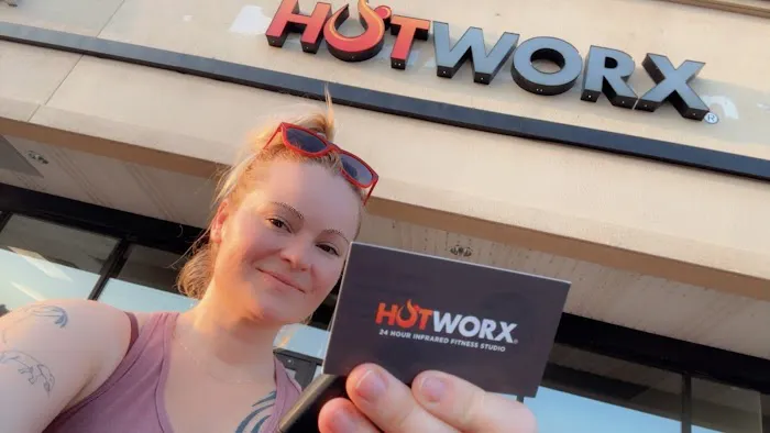 HOTWORX - St Peters, MO Picture 8