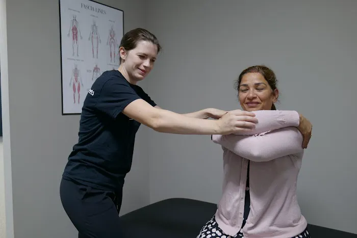 Holos Wellness Picture 7