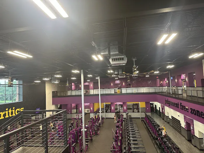 Planet Fitness Picture 9