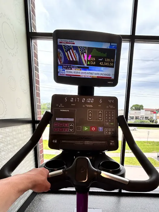 Planet Fitness Picture 3