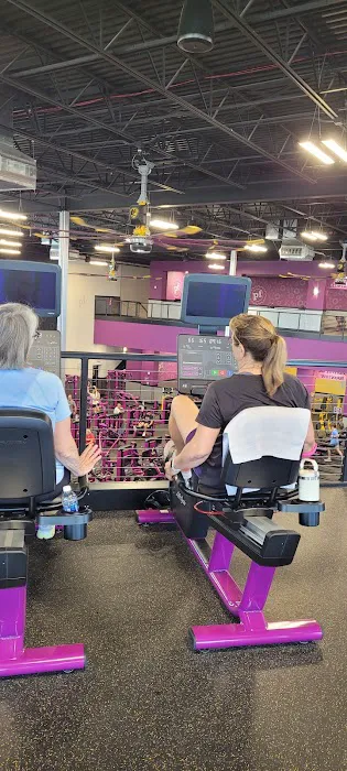 Planet Fitness Picture 2