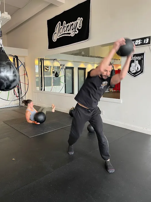 Johnny's Boxing & Fitness Picture 2