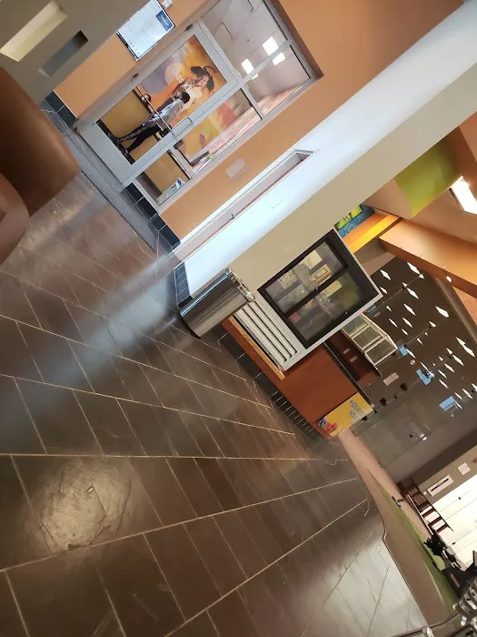 LA Fitness Picture 6