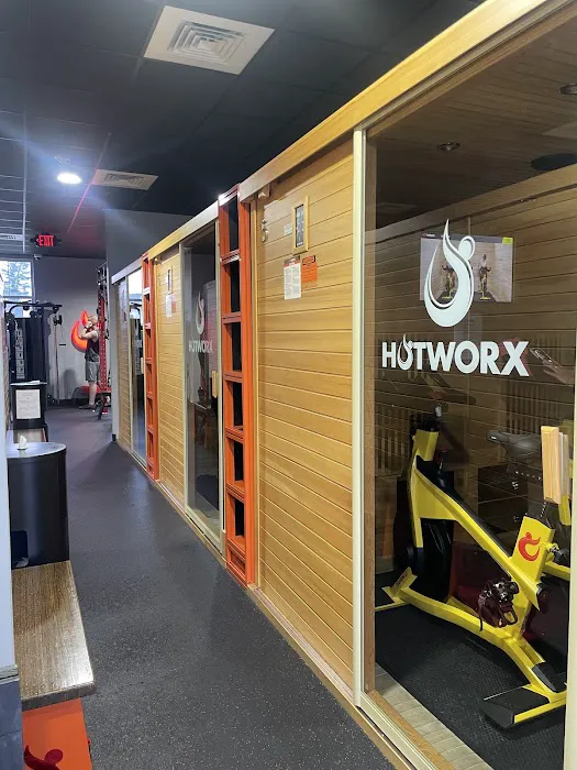HOTWORX - Londonderry, NH Picture 3