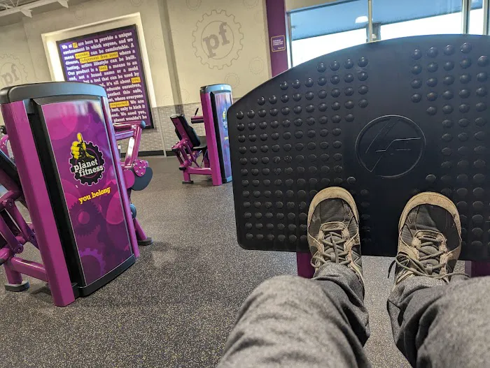Planet Fitness Picture 7
