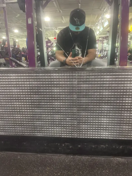 Planet Fitness Picture 8