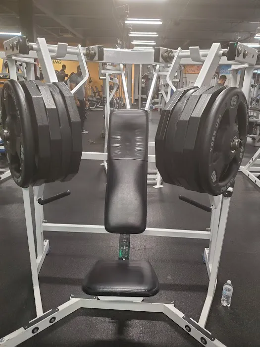 Crunch Fitness - Worcester Picture 1