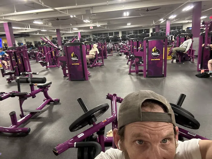 Planet Fitness Picture 2
