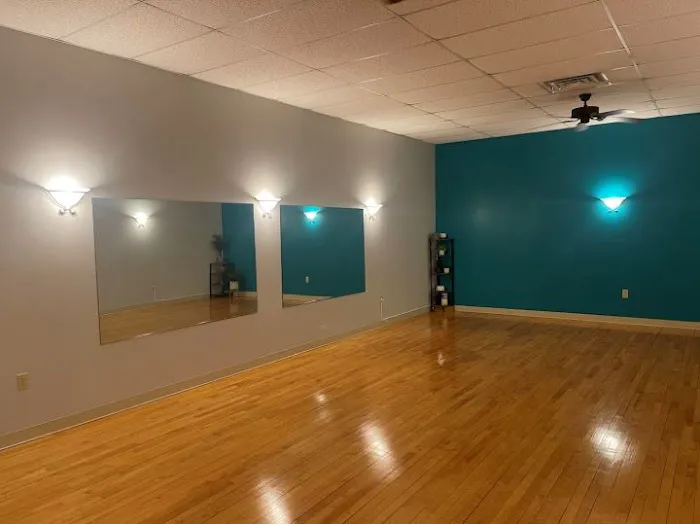 Zen Yoga & Wellness at Orchard Hills Picture 2