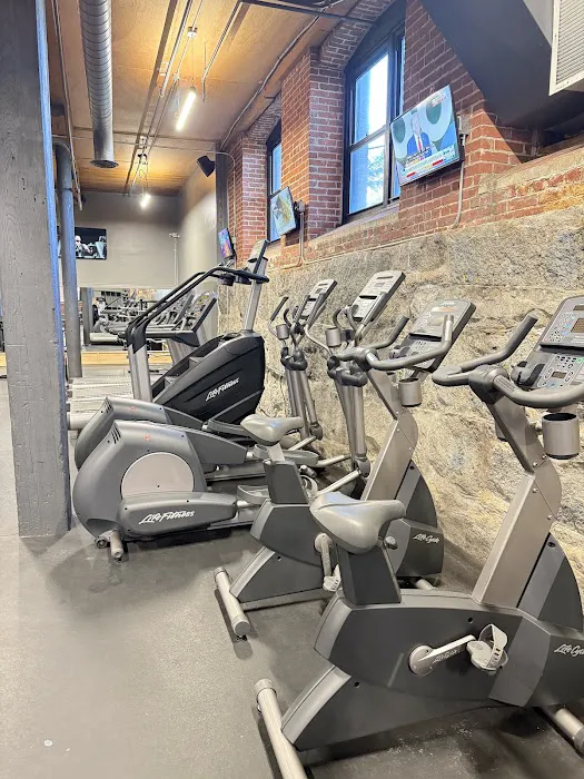 LH Fitness 24 hrs Picture 4