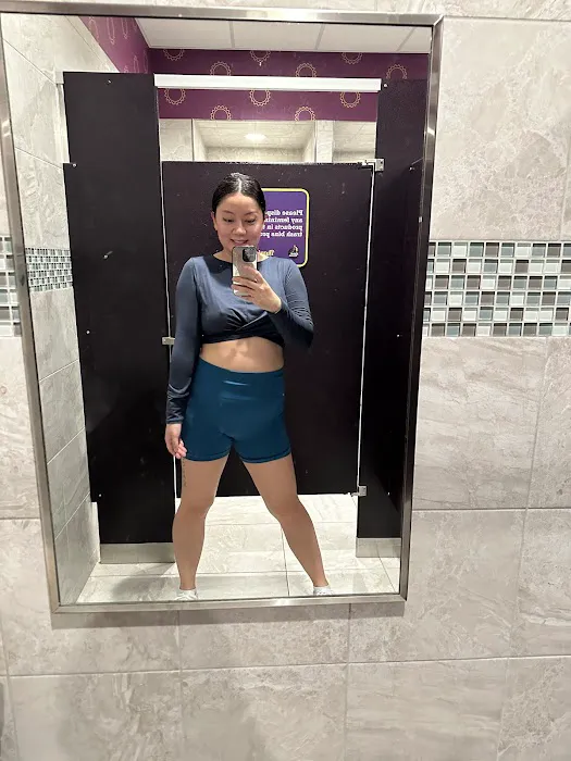 Planet Fitness Picture 8