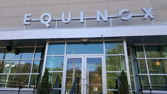 Equinox Great Neck Picture 9