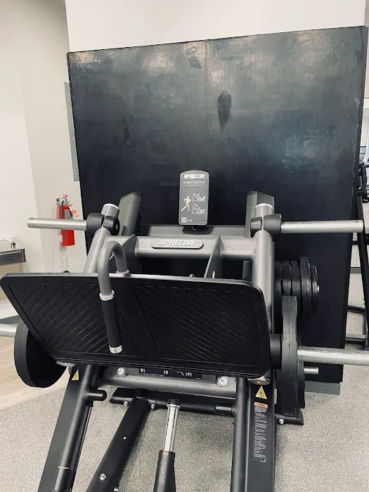 Health Club at Kips Bay Court Picture 10