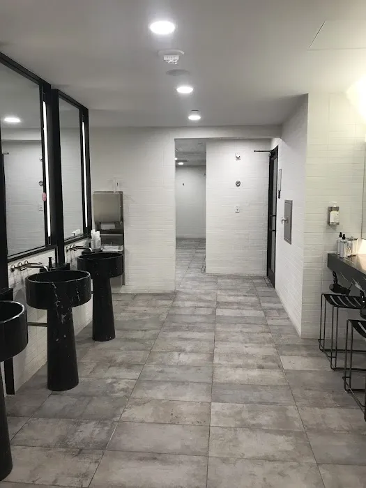 Equinox Gramercy Picture 3