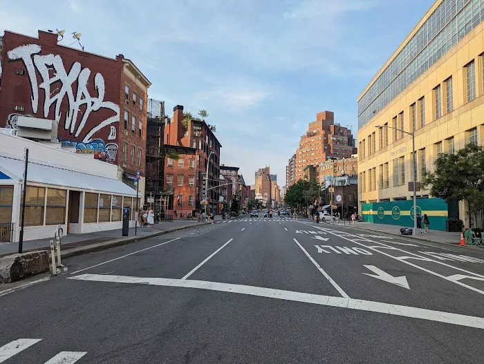 TMPL - West Village Picture 8