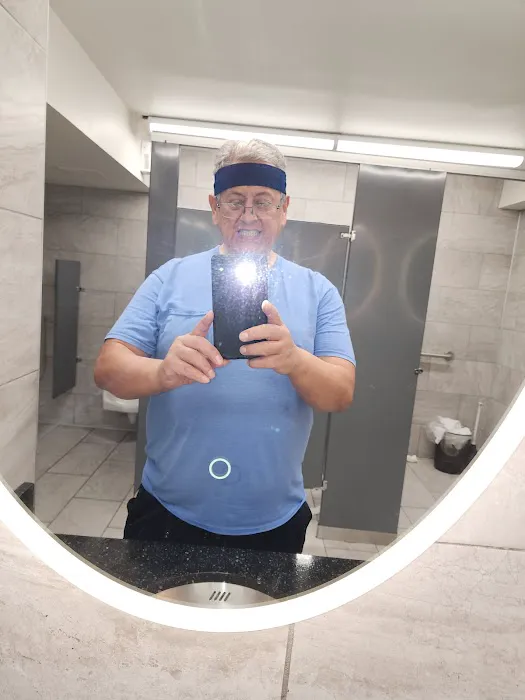 Planet Fitness Picture 2