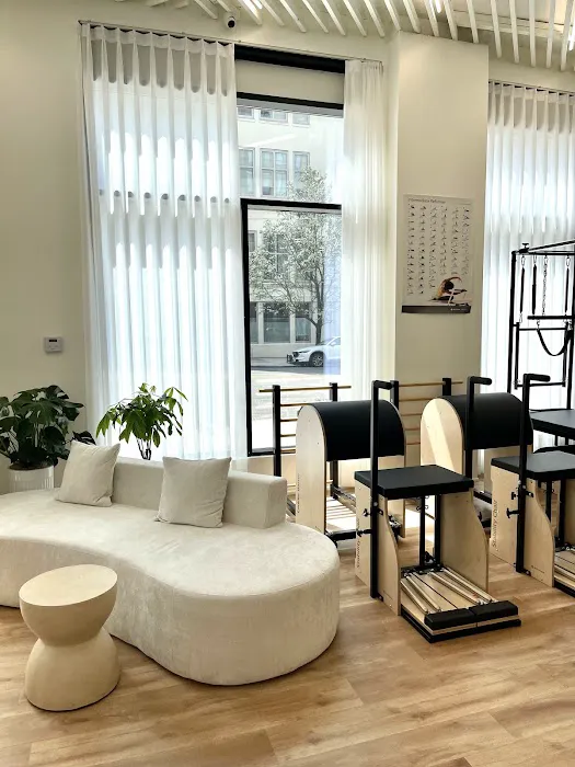 Lady Life Pilates [LIC] x Merrithew® Host Training Center Picture 10