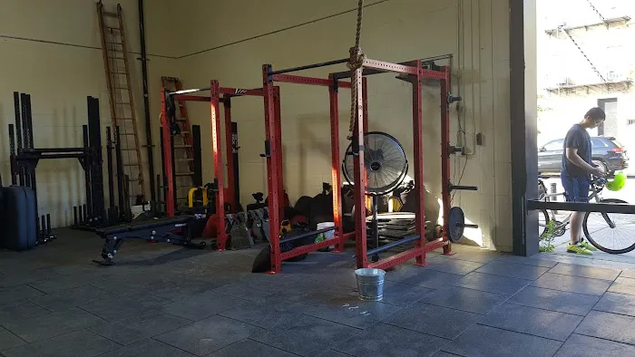 Dutch Kills Fitness Picture 7