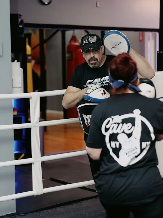 The Cave Astoria Boxing Picture 3