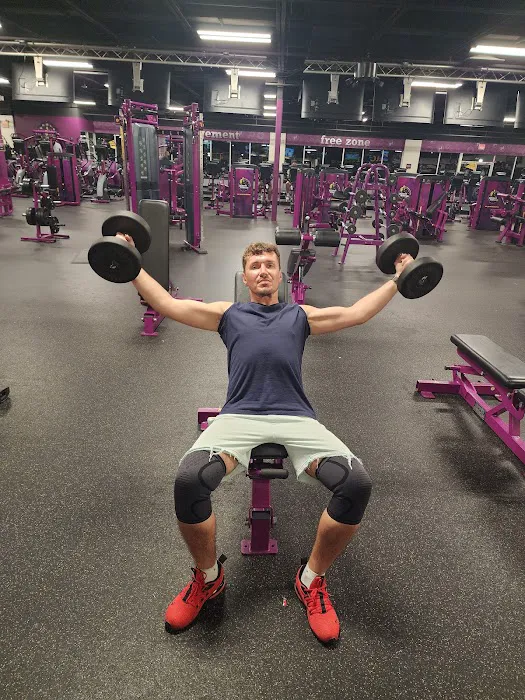 Planet Fitness Picture 3