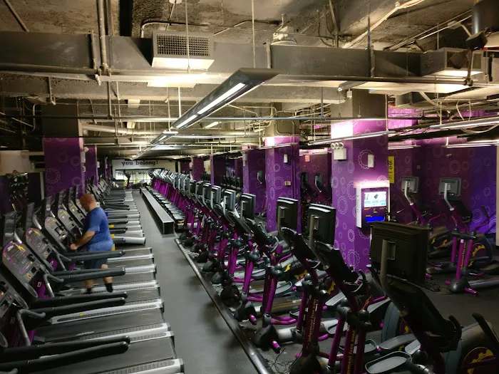 Planet Fitness Picture 7