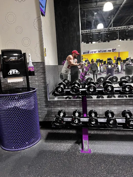 Planet Fitness Picture 10