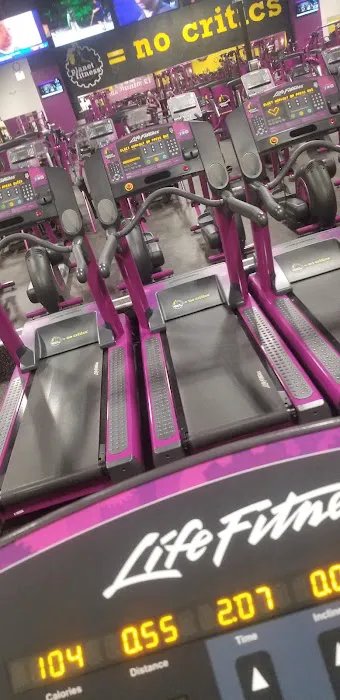 Planet Fitness Picture 5