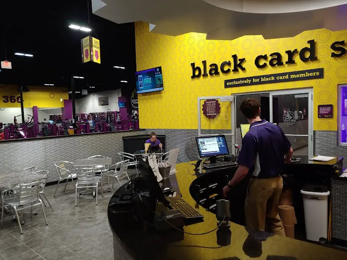 Planet Fitness Picture 10