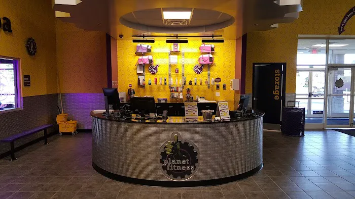 Planet Fitness Picture 2