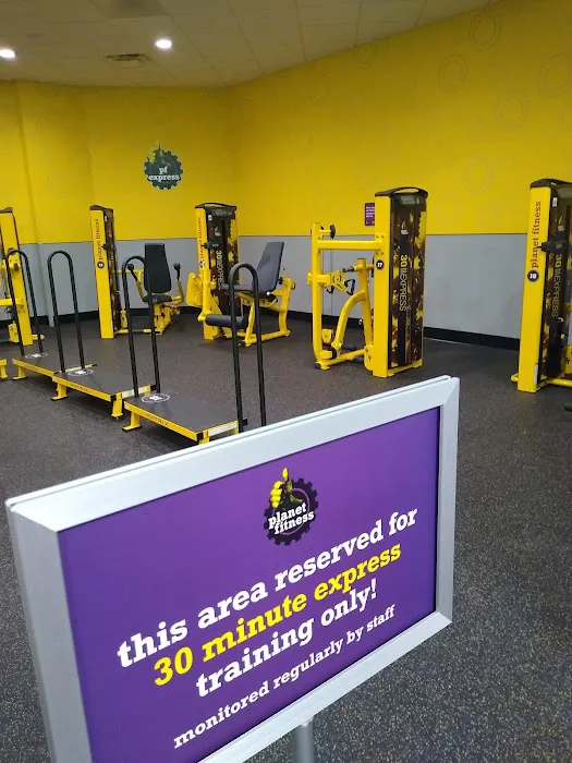 Planet Fitness Picture 7