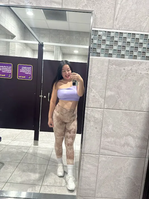 Planet Fitness Picture 8