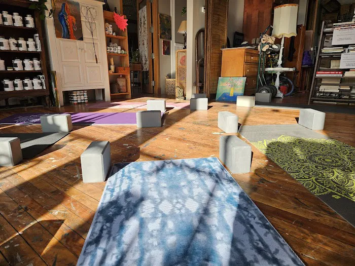 Live Free Yoga Picture 1