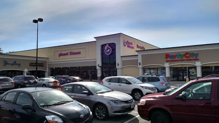 Planet Fitness Picture 10