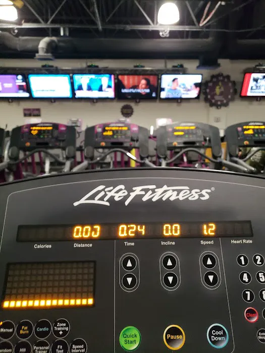 Planet Fitness Picture 5