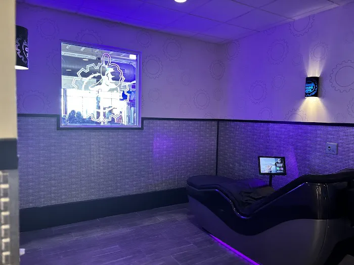 Planet Fitness Picture 9