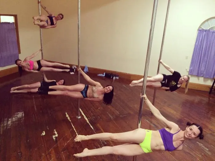Paradigm Pole Fitness Picture 9