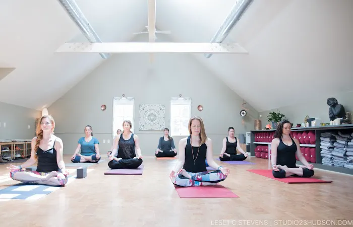 Revolution Community Yoga Picture 2