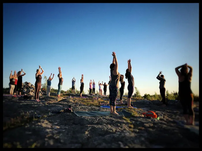 Bending Bodhi Yoga Picture 6