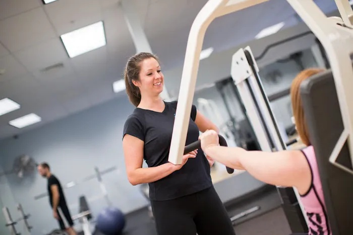 Real Fitness 24-Hour Gym Picture 6