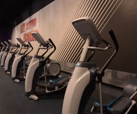 Crunch Fitness - Chamblee
