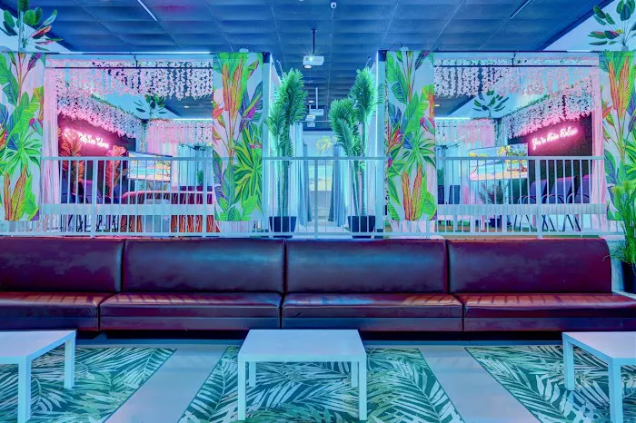 Aquatic Cinema Fitness Club (ACFC Studio) (Hot Tub Yoga) Picture 6