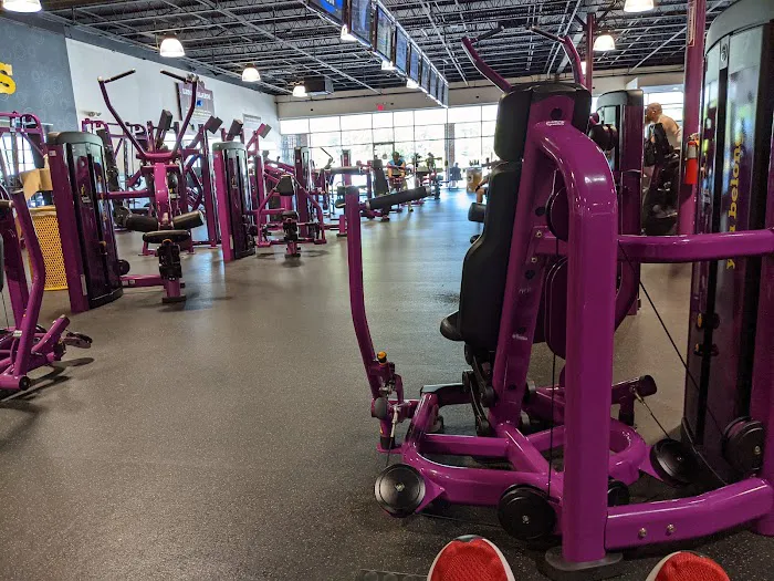 Planet Fitness Picture 10
