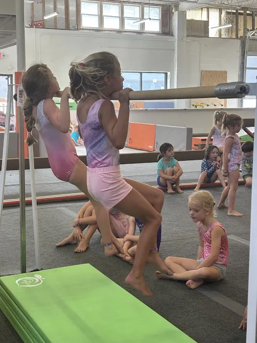 The Peach Pit Brookhaven Picture 6