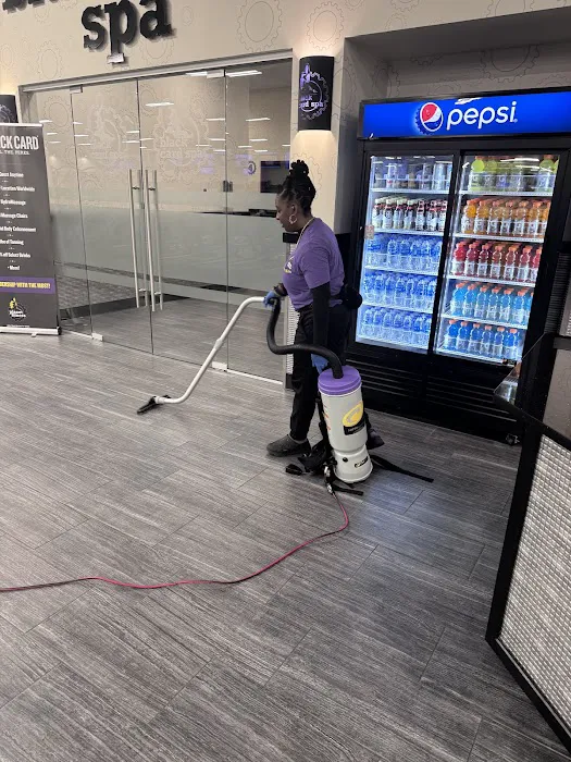 Planet Fitness Picture 1