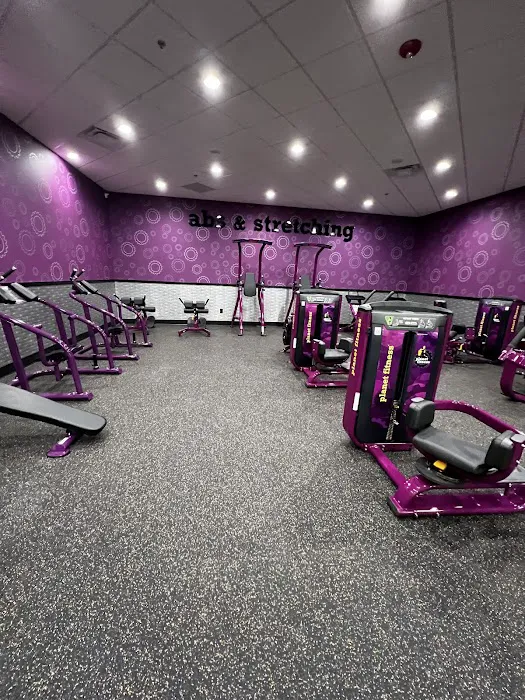Planet Fitness Picture 6