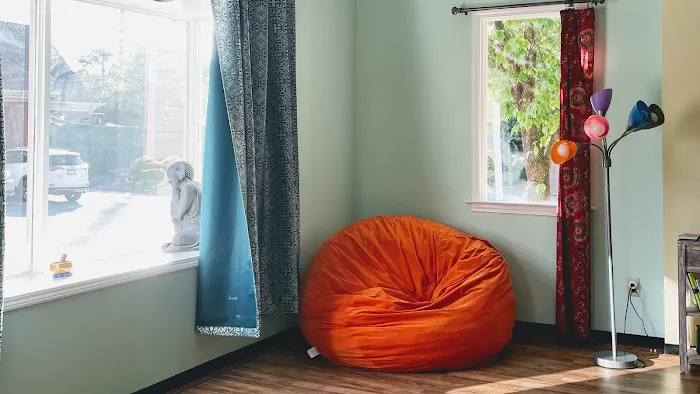 Sunny Street Yoga Picture 2