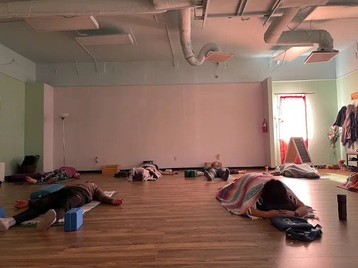 Sunny Street Yoga Picture 8