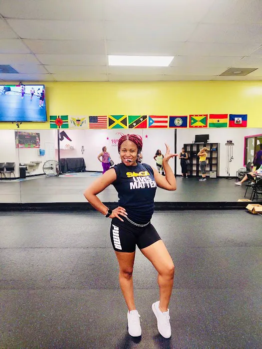 KITTNESS DANCE FITNESS STUDIO Picture 5