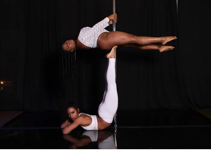 The World Famous Vertical Joes North: Flexibility Center | Private Pole Room Rentals Picture 8